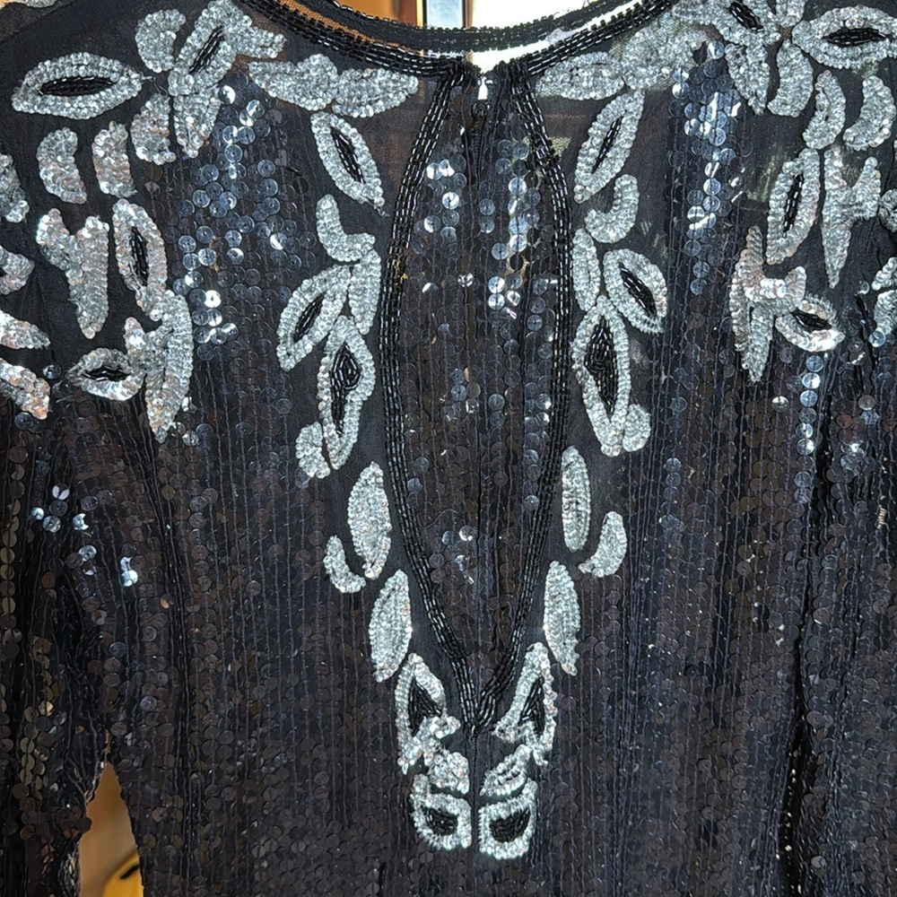 Vintage 80s Silk Beaded Sequin Top Petite Illustrations Black Silver Blouse PM - Picture 12 of 13